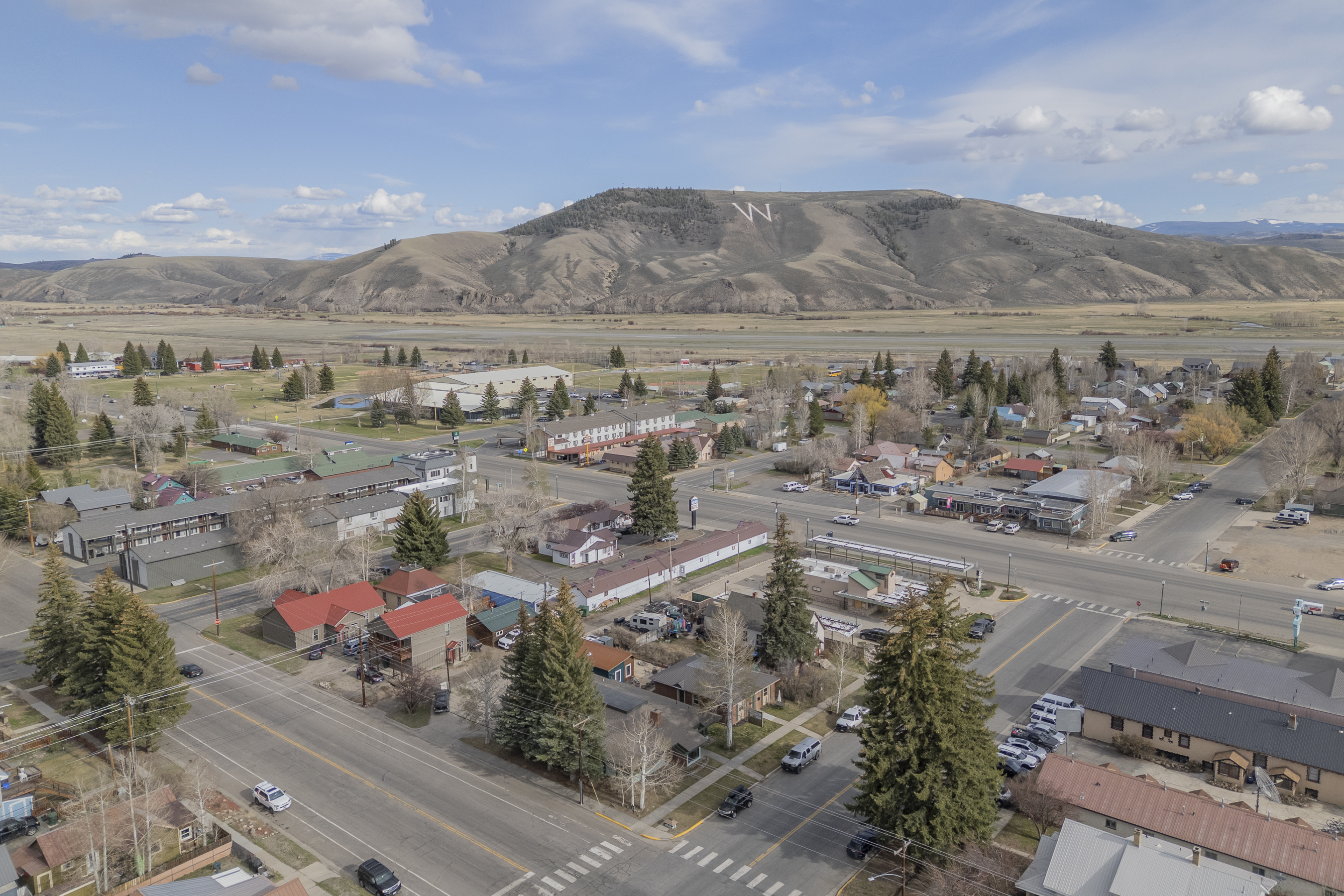  Centrally Located In The Heart Of Gunnison - 物件實景