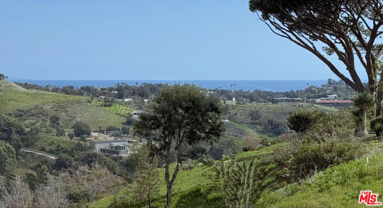 Malibu, California, 90265, United States, 4 Bedrooms Bedrooms, ,4 BathroomsBathrooms,Residential,For Sale,1918015