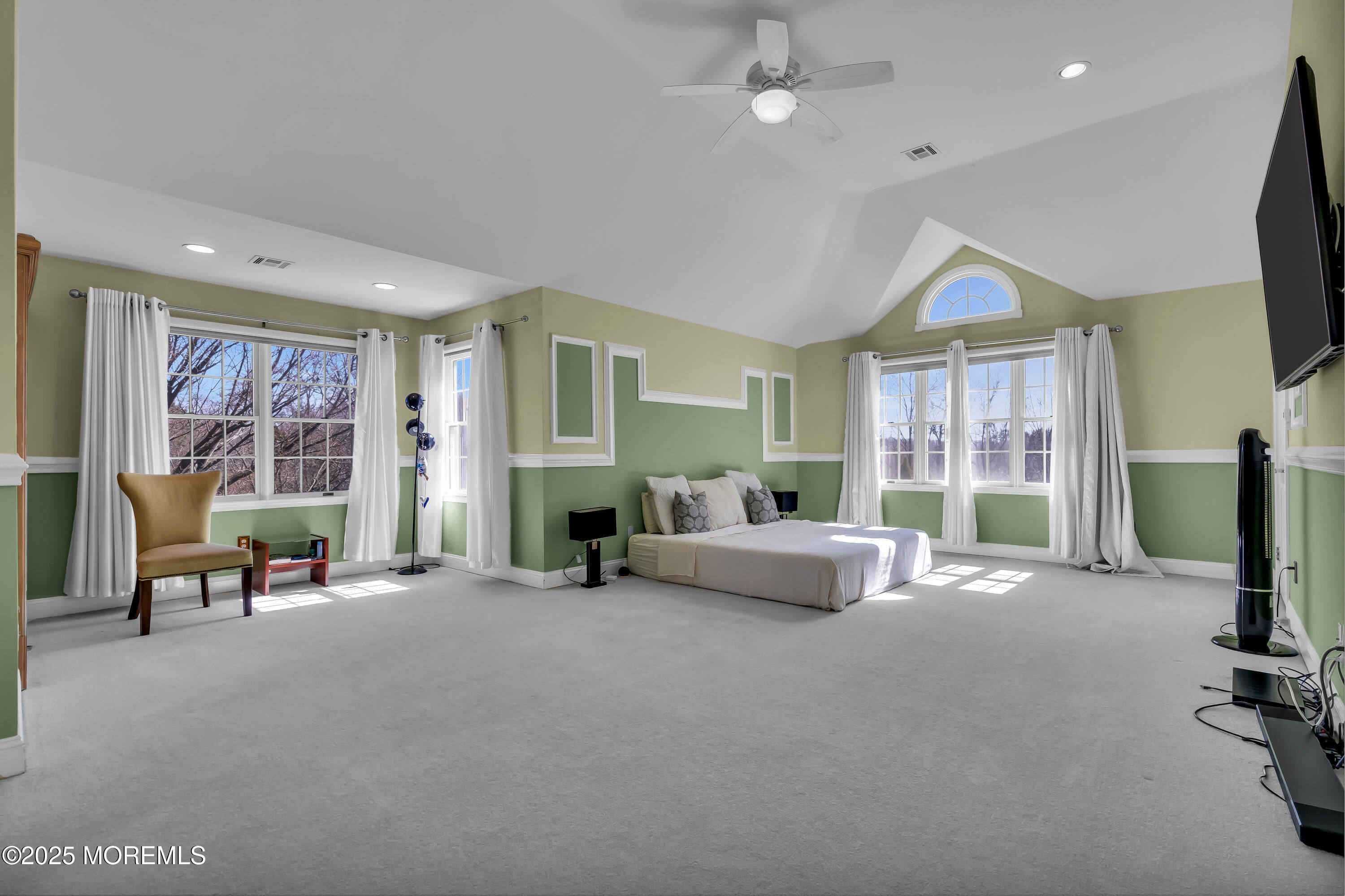 Manalapan, New Jersey, 07726, United States, 6 Bedrooms Bedrooms, ,5 BathroomsBathrooms,Residential,For Sale,1976013