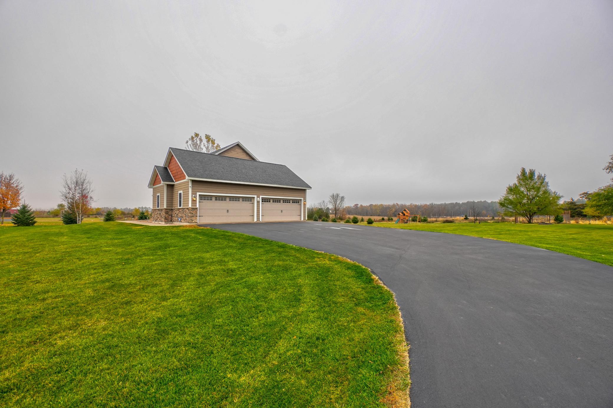 Saint Joseph Twp, Wisconsin, 54017, United States, 4 Bedrooms Bedrooms, ,4 BathroomsBathrooms,Residential,For Sale,1989036