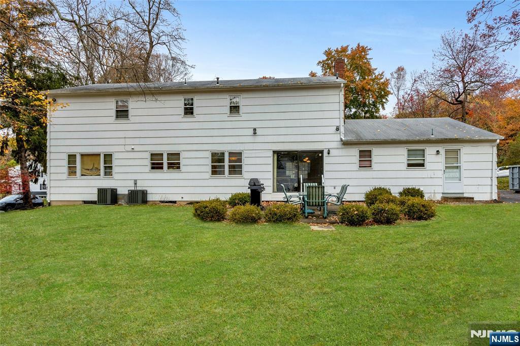 River Vale, New Jersey, 07675, United States, 4 Bedrooms Bedrooms, ,3 BathroomsBathrooms,Residential,For Sale,1987522