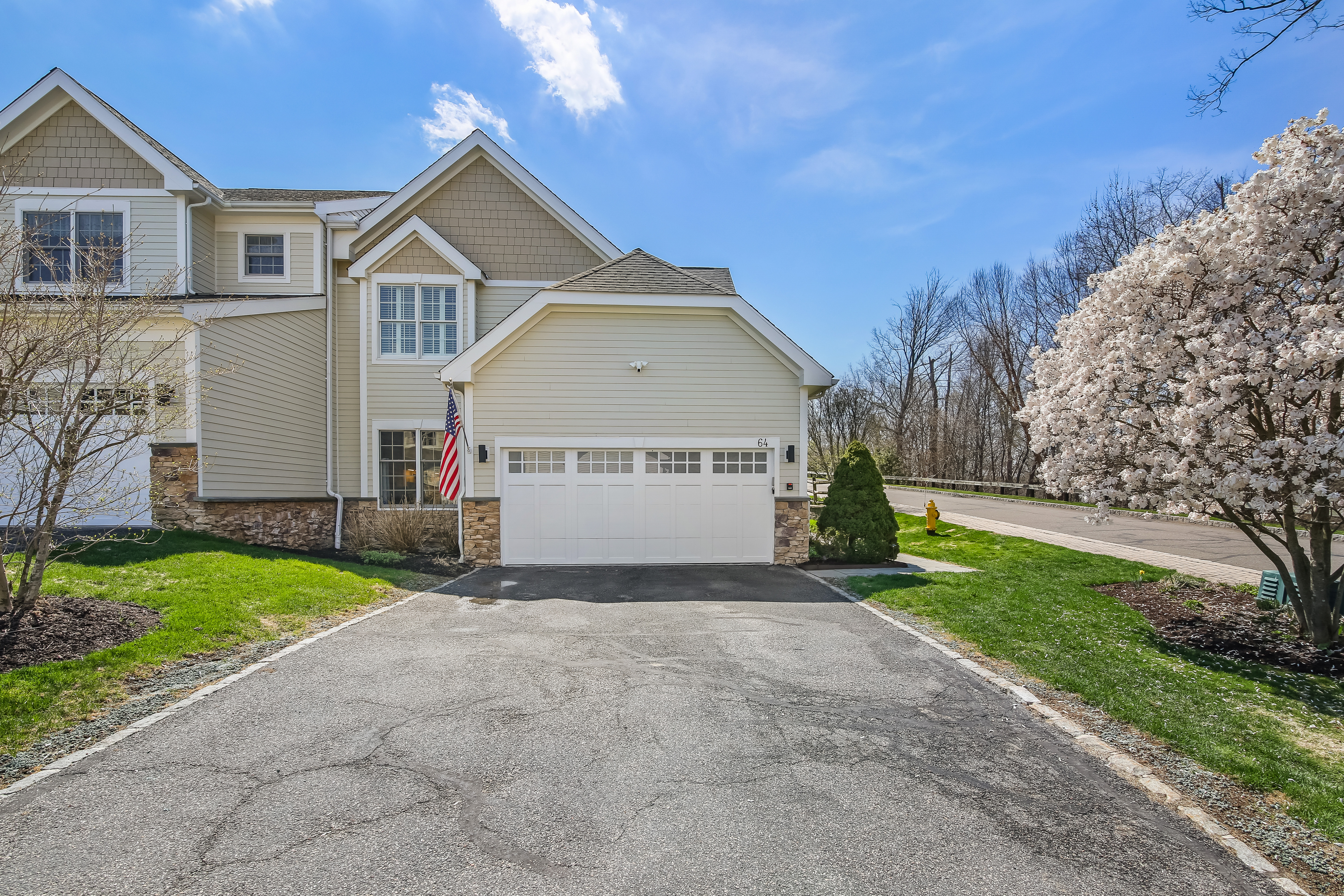  Gorgeous Turnkey End-Unit Condo in Ridgefield - 物件實景