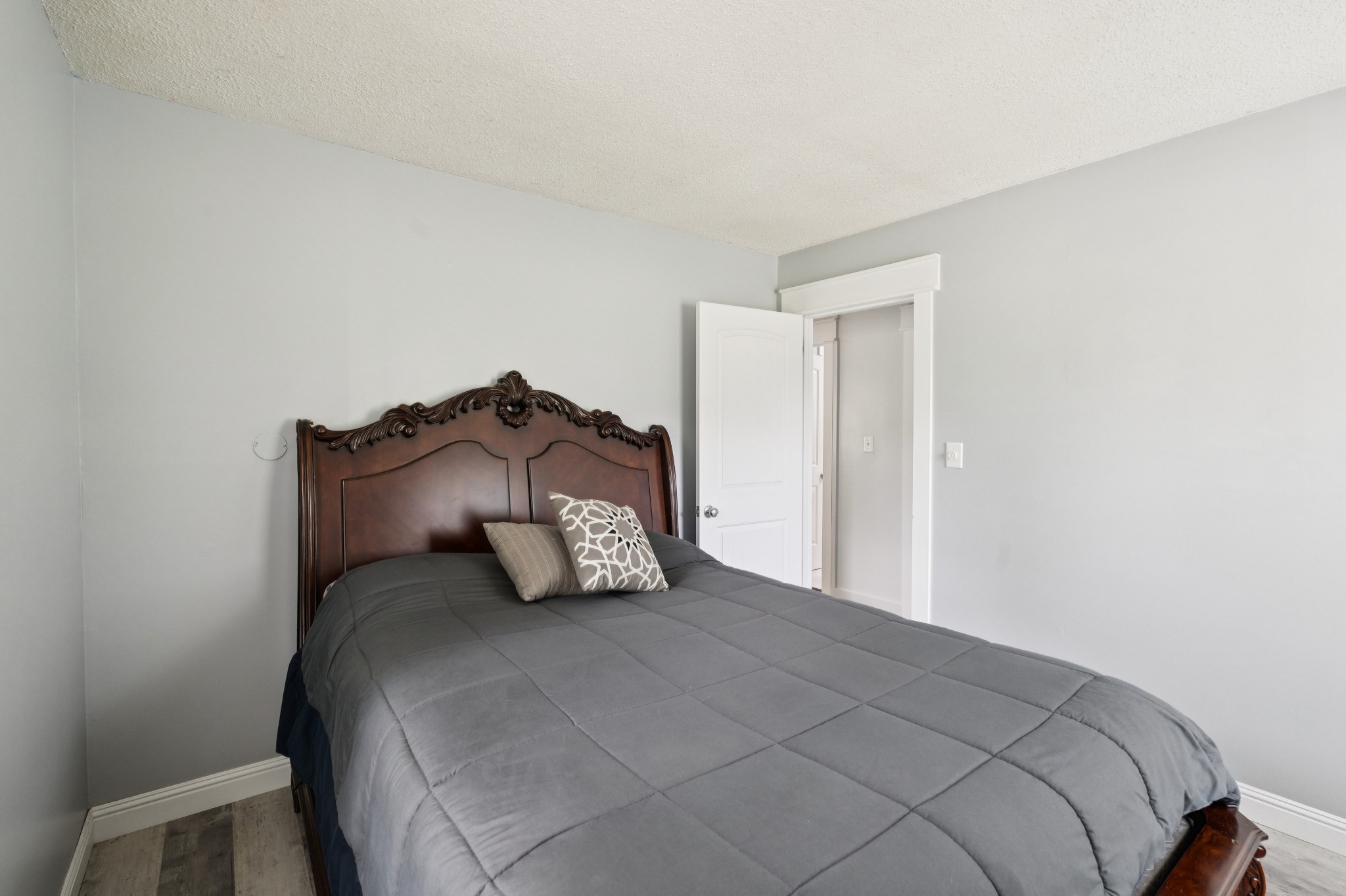 Nashville, Tennessee, 37217, United States, 3 Bedrooms Bedrooms, ,2 BathroomsBathrooms,Residential,For Sale,1913625