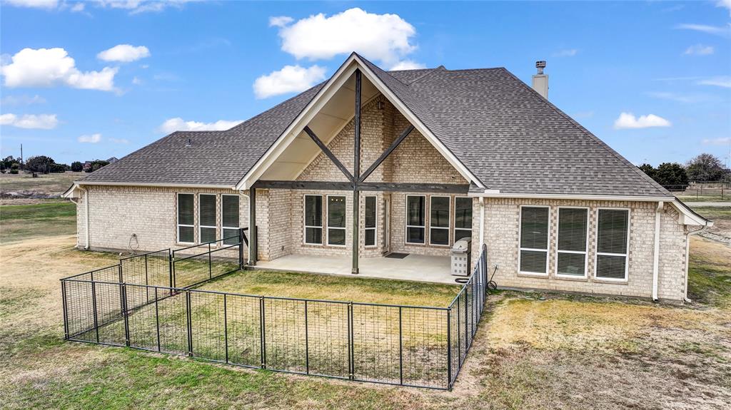 Weatherford, Texas, 76088, United States, 4 Bedrooms Bedrooms, ,3 BathroomsBathrooms,Residential,For Sale,2006084