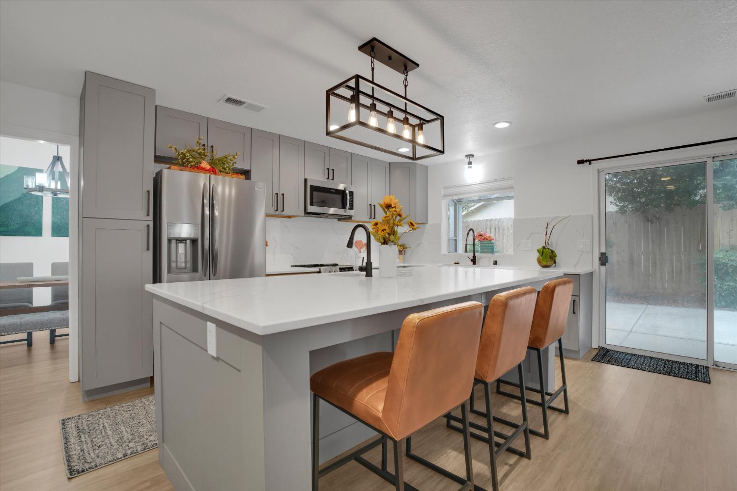 Turlock, California, 95382, United States, 4 Bedrooms Bedrooms, ,3 BathroomsBathrooms,Residential,For Sale,1975222