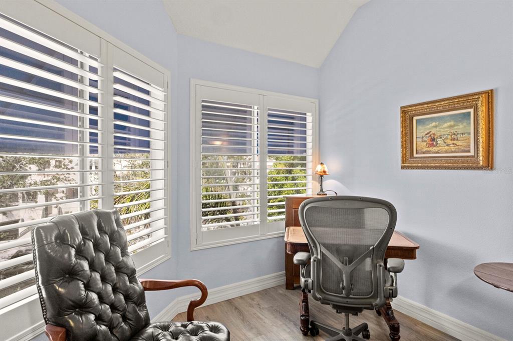 Longboat Key, Florida, 34228, United States, 2 Bedrooms Bedrooms, ,3 BathroomsBathrooms,Residential,For Sale,1743493