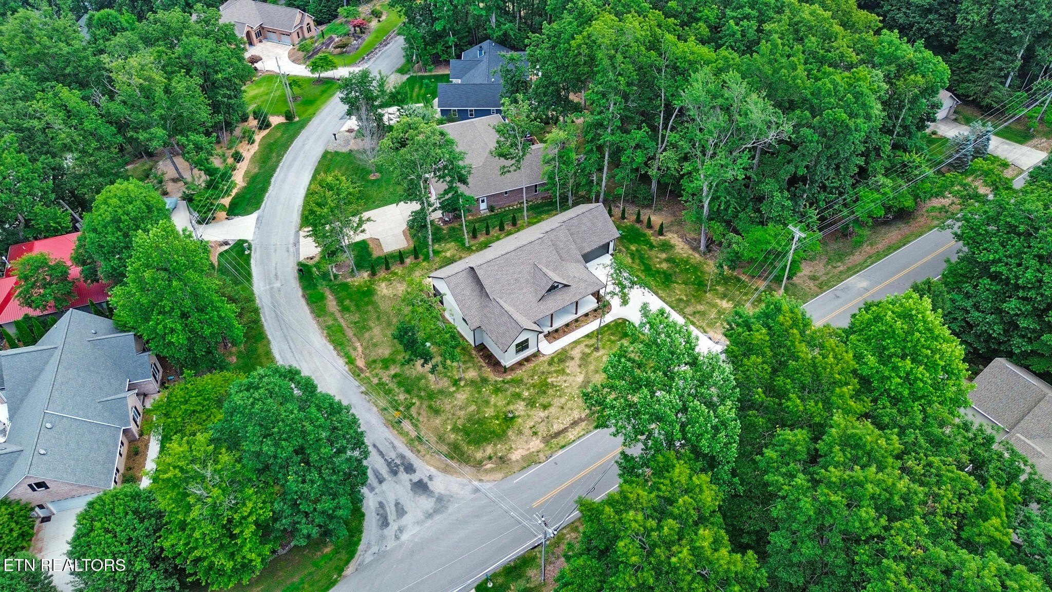 Crossville, Tennessee, 38558, United States, 3 Bedrooms Bedrooms, ,3 BathroomsBathrooms,Residential,For Sale,1998729