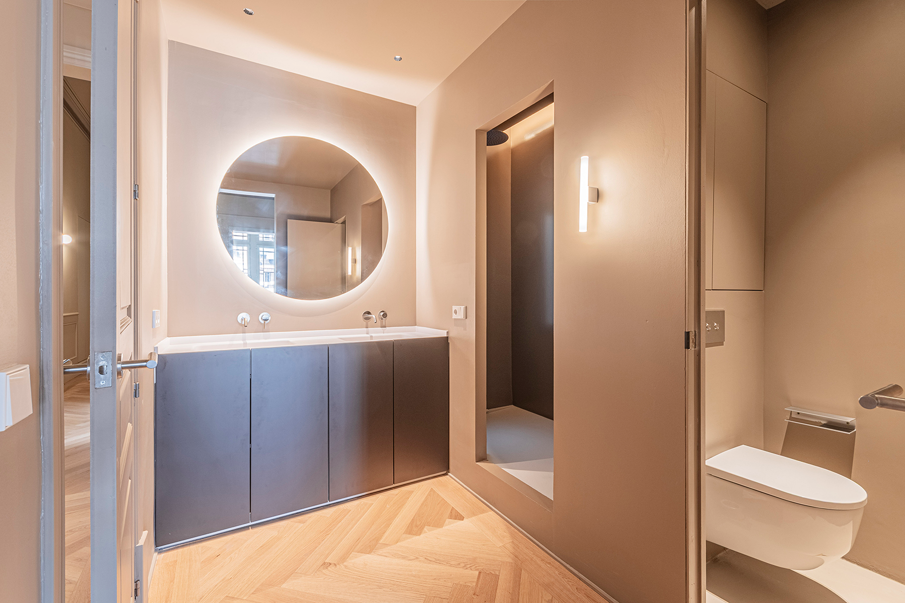  Extraordinary Modernist apartment with high ceilings - 物件實景