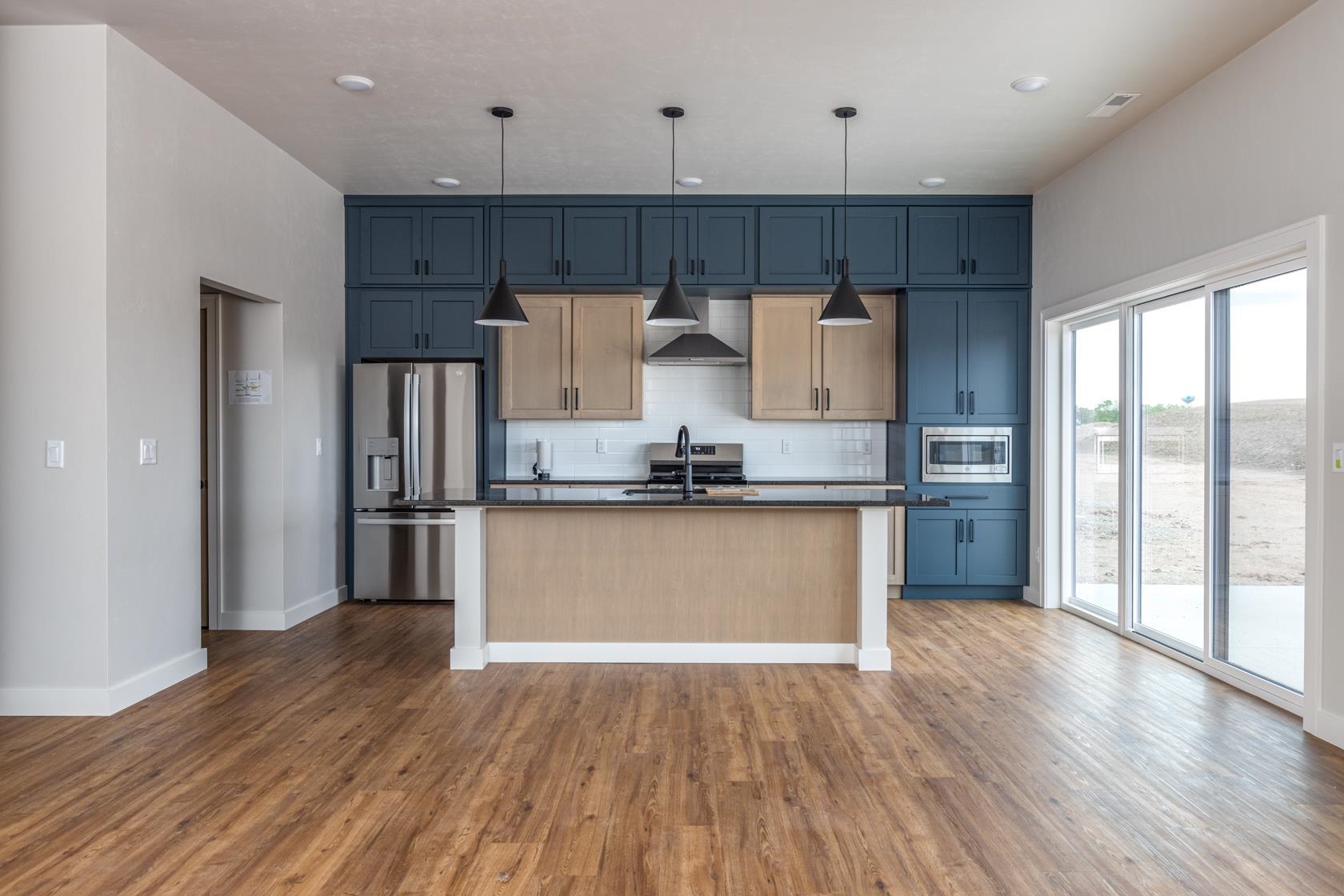 Kimberly, Wisconsin, 54136, United States, 4 Bedrooms Bedrooms, ,3 BathroomsBathrooms,Residential,For Sale,1980690