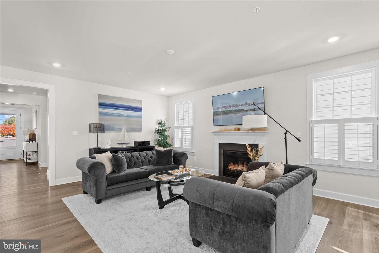 Berlin, Maryland, 21811, United States, 5 Bedrooms Bedrooms, ,4 BathroomsBathrooms,Residential,For Sale,1989737