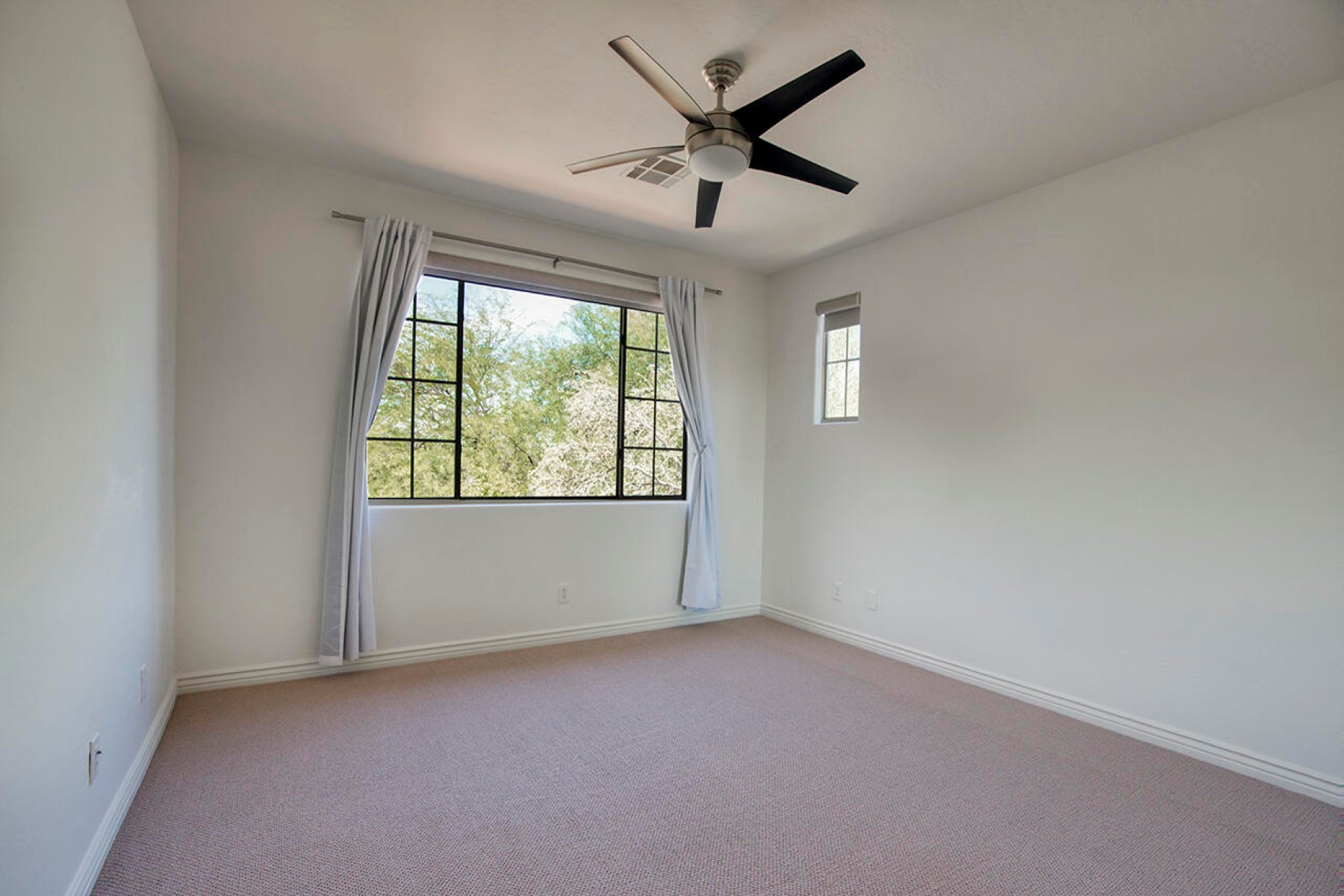  9096 E Mountain Spring Road  Scottsdale, AZ - 物件實景