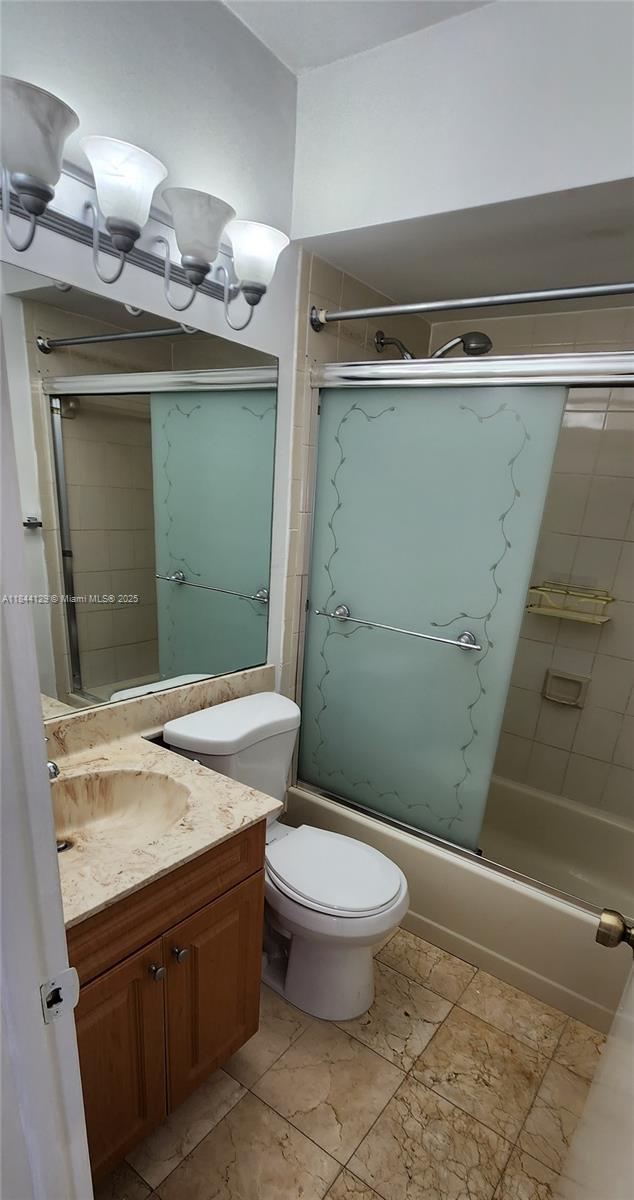Miami, Florida, 33193, United States, 4 Bedrooms Bedrooms, ,3 BathroomsBathrooms,Residential,For Sale,1898260
