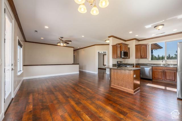 Dammeron Valley, Utah, 84783, United States, 5 Bedrooms Bedrooms, ,3 BathroomsBathrooms,Residential,For Sale,1880462