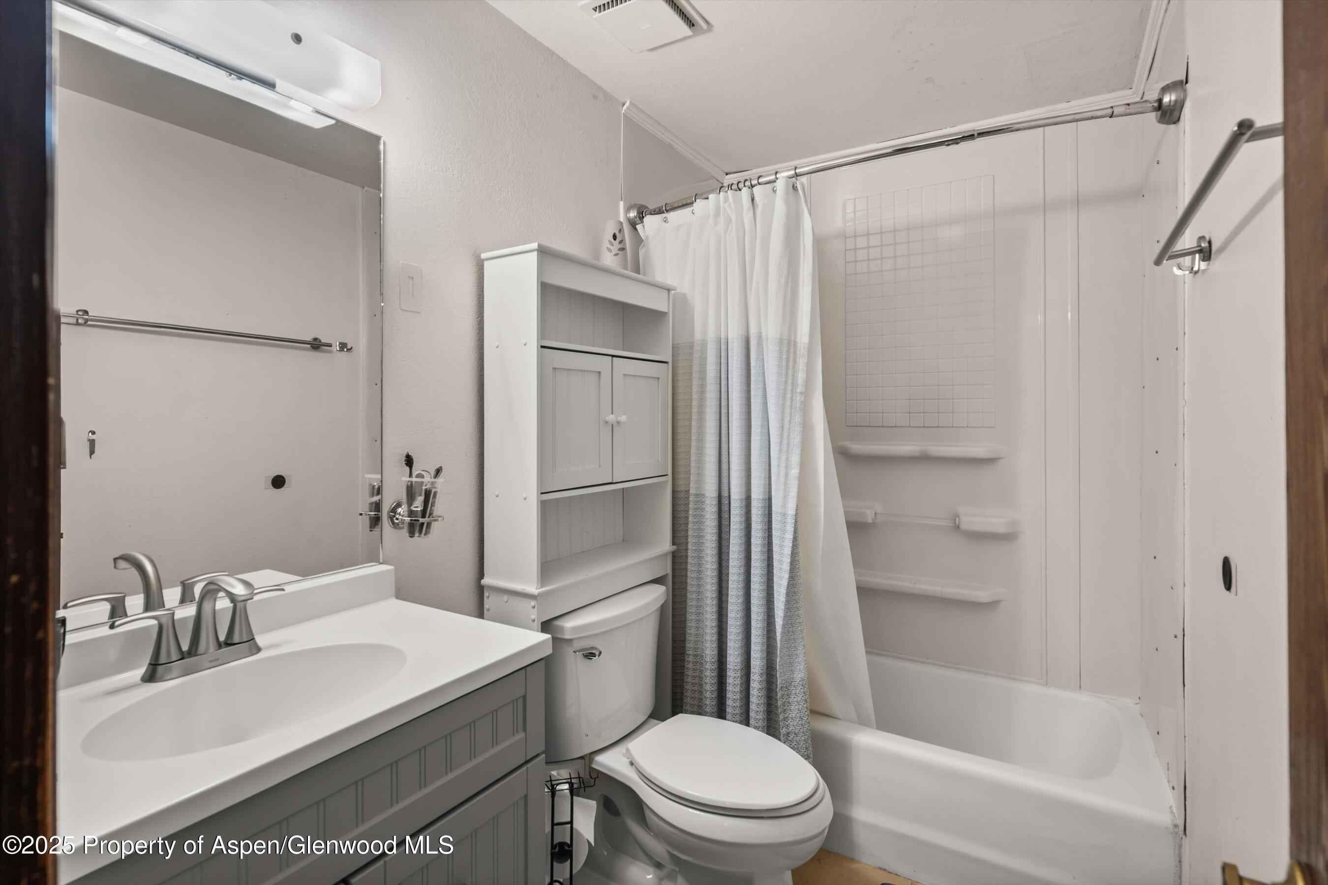 1309 riverview AVE, Glenwood Springs, Colorado, 81601, United States, 4 Bedrooms Bedrooms, ,1 BathroomBathrooms,Residential,For Sale,1309 riverview AVE,1613636