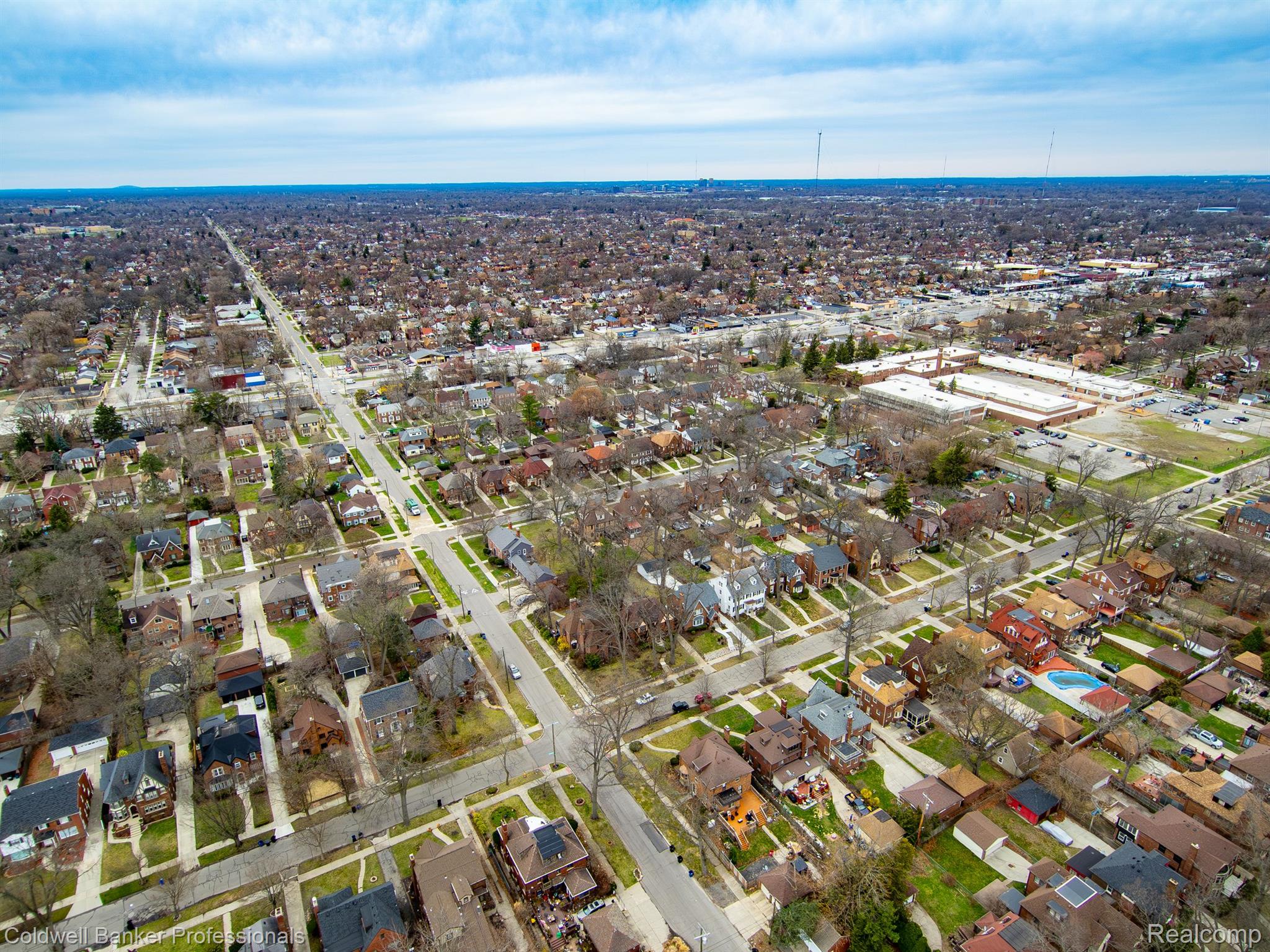 Detroit, Michigan, 48221, United States, 4 Bedrooms Bedrooms, ,5 BathroomsBathrooms,Residential,For Sale,1947184
