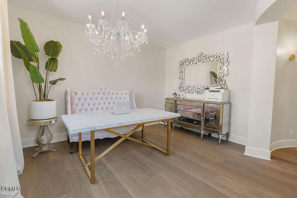 Thousand Oaks, California, 91362, United States, 4 Bedrooms Bedrooms, ,4 BathroomsBathrooms,Residential,For Sale,1997017