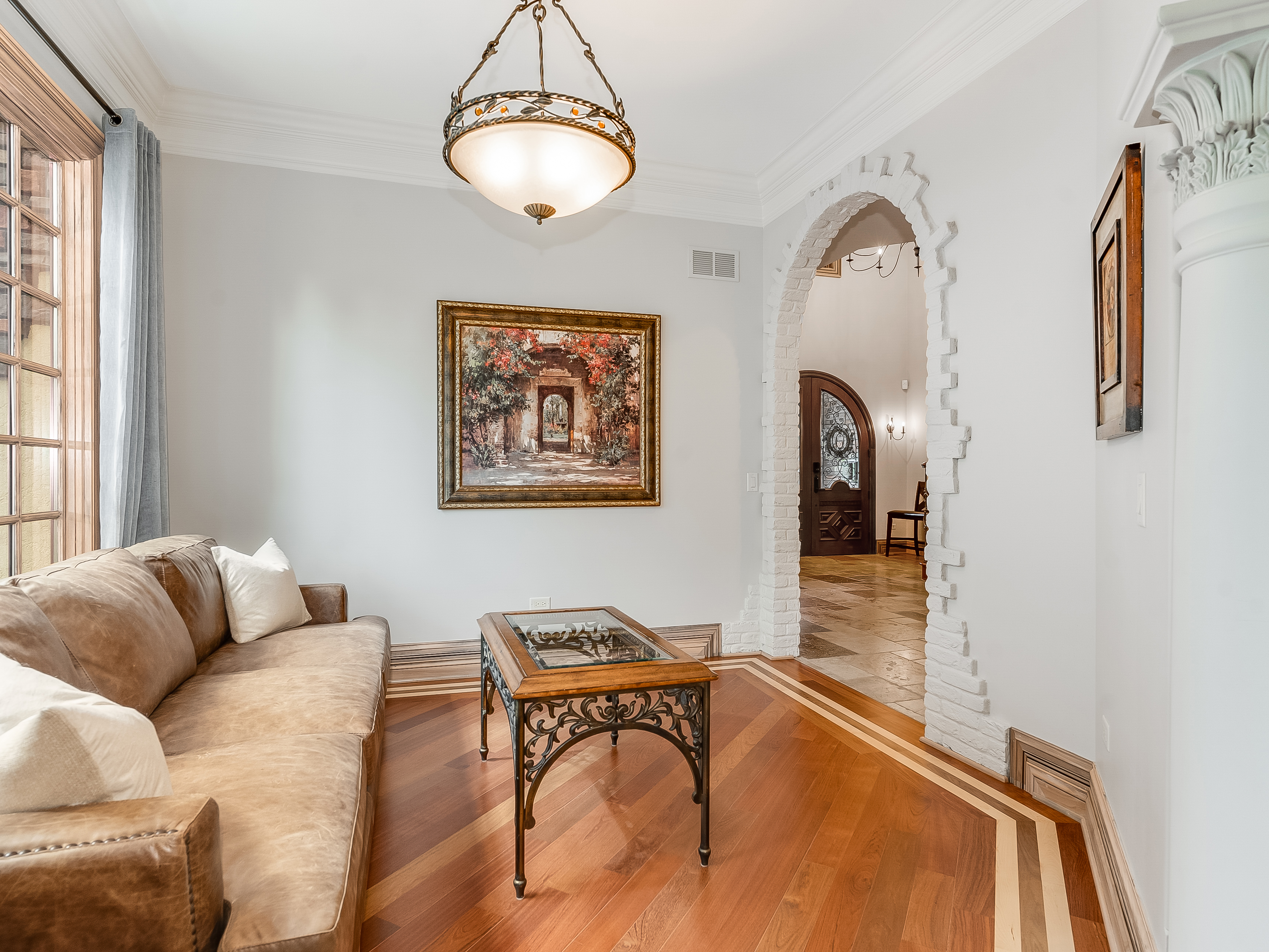  Experience Exceptional Luxury Living in Naperville