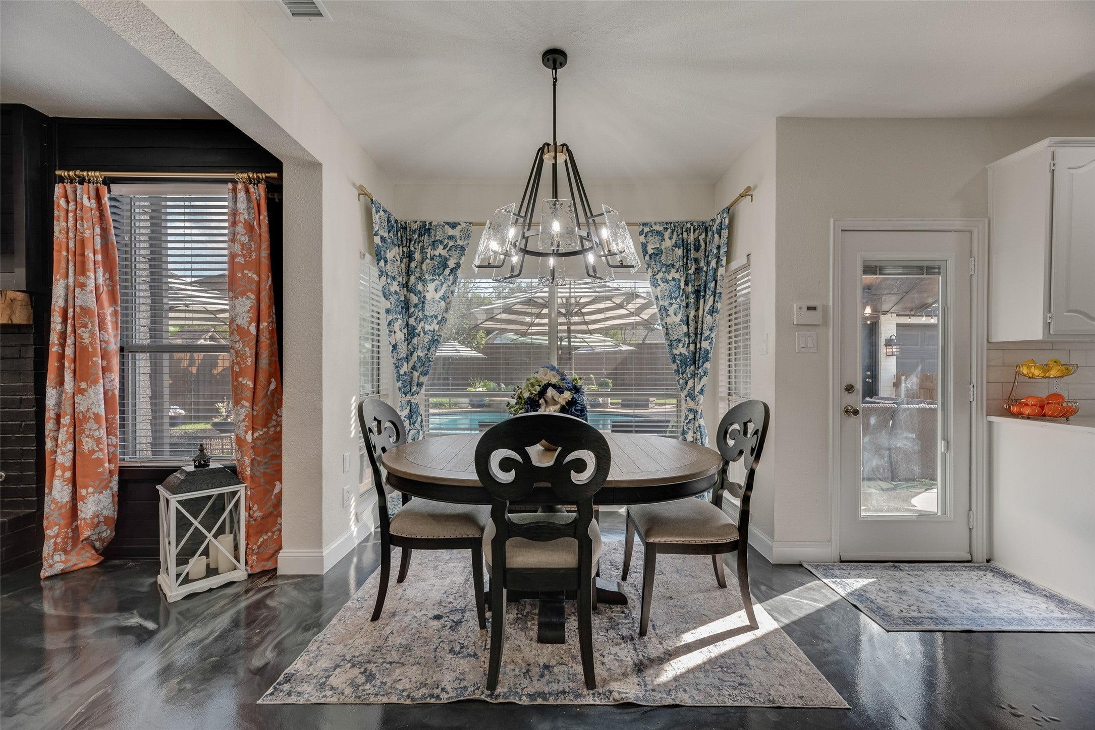 Keller, Texas, 76248, United States, 4 Bedrooms Bedrooms, ,3 BathroomsBathrooms,Residential,For Sale,1977513