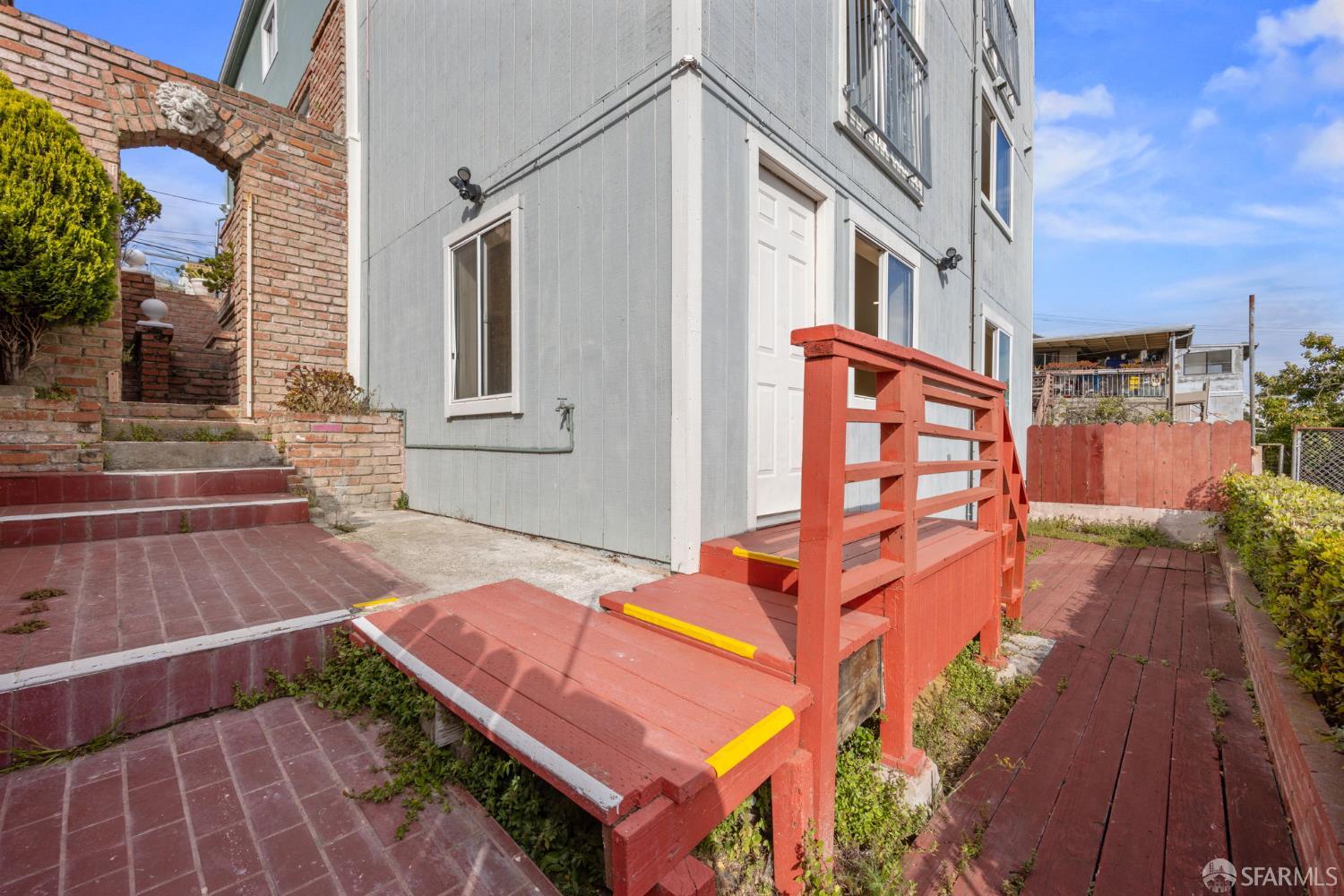 San Francisco, California, 94134, United States, 4 Bedrooms Bedrooms, ,3 BathroomsBathrooms,Residential,For Sale,1950995