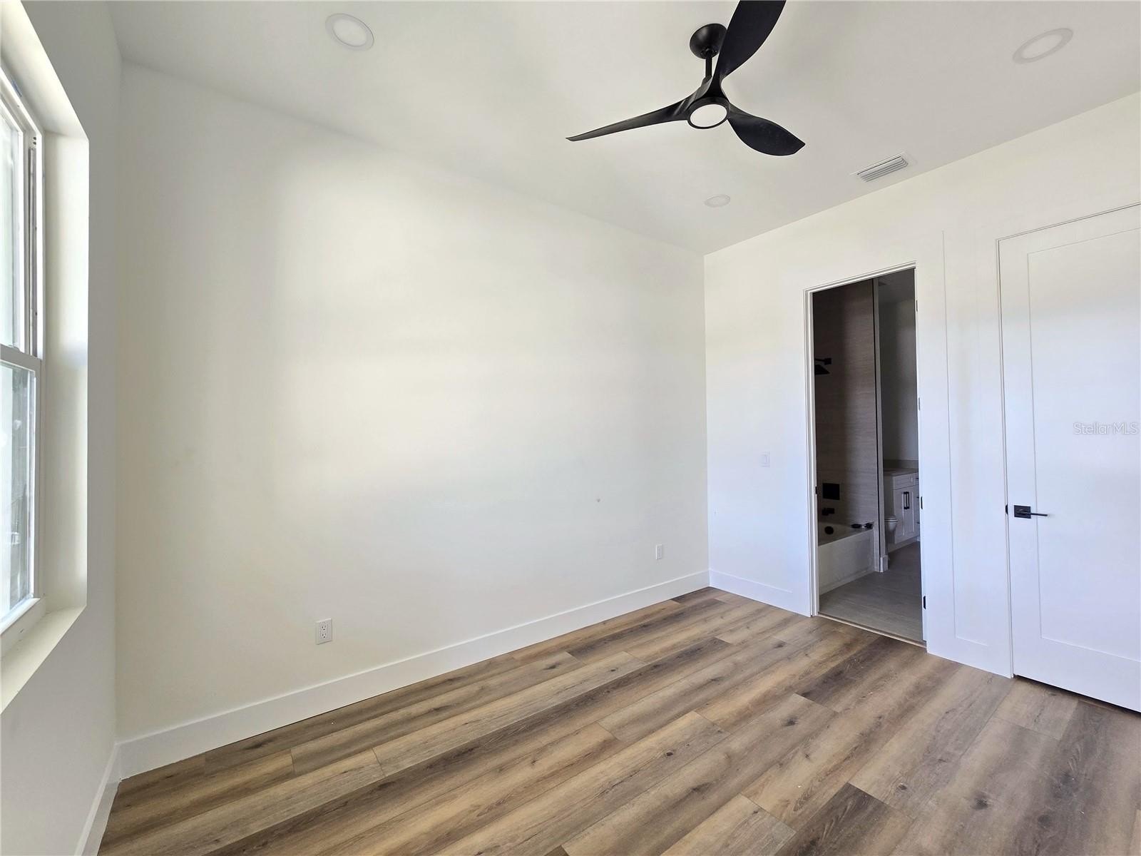 ST PETERSBURG, Florida, 33714, United States, 4 Bedrooms Bedrooms, ,3 BathroomsBathrooms,Residential,For Sale,2036130