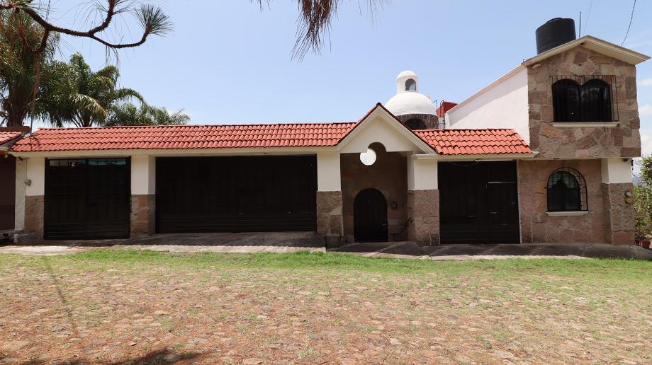 Morelia, Michoacán de Ocampo, 58337, Mexico, 16 Bedrooms Bedrooms, ,14 BathroomsBathrooms,Residential,For Sale,1850325