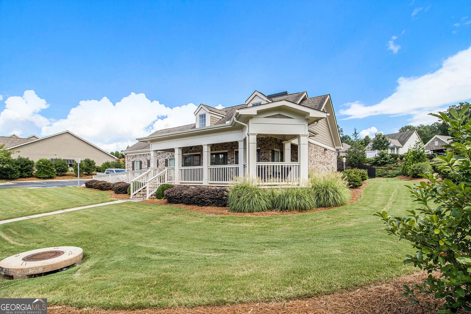 Cumming, Georgia, 30028, United States, 3 Bedrooms Bedrooms, ,3 BathroomsBathrooms,Residential,For Sale,1894796