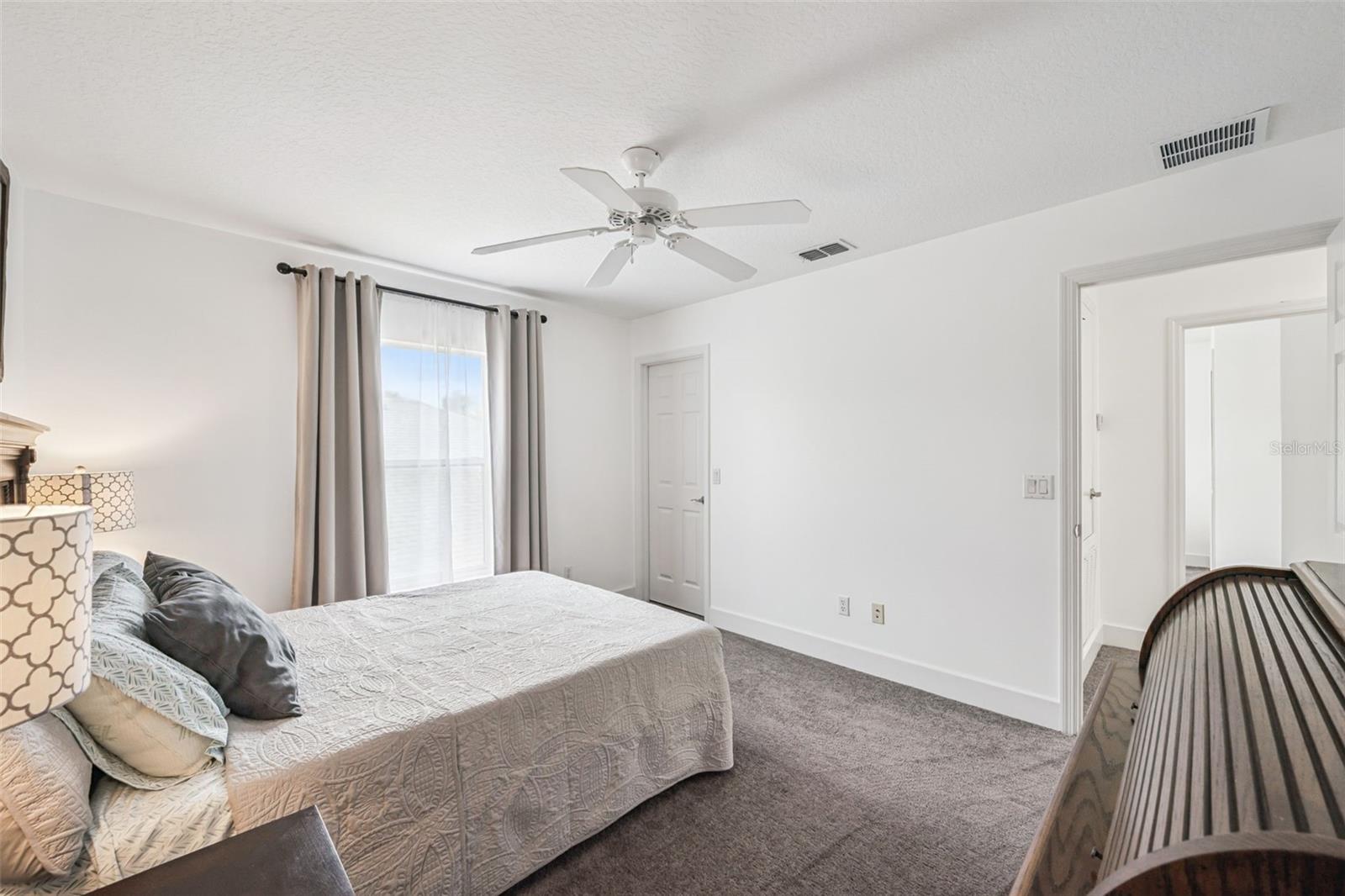 ORLANDO, Florida, 32837, United States, 5 Bedrooms Bedrooms, ,3 BathroomsBathrooms,Residential,For Sale,2010321