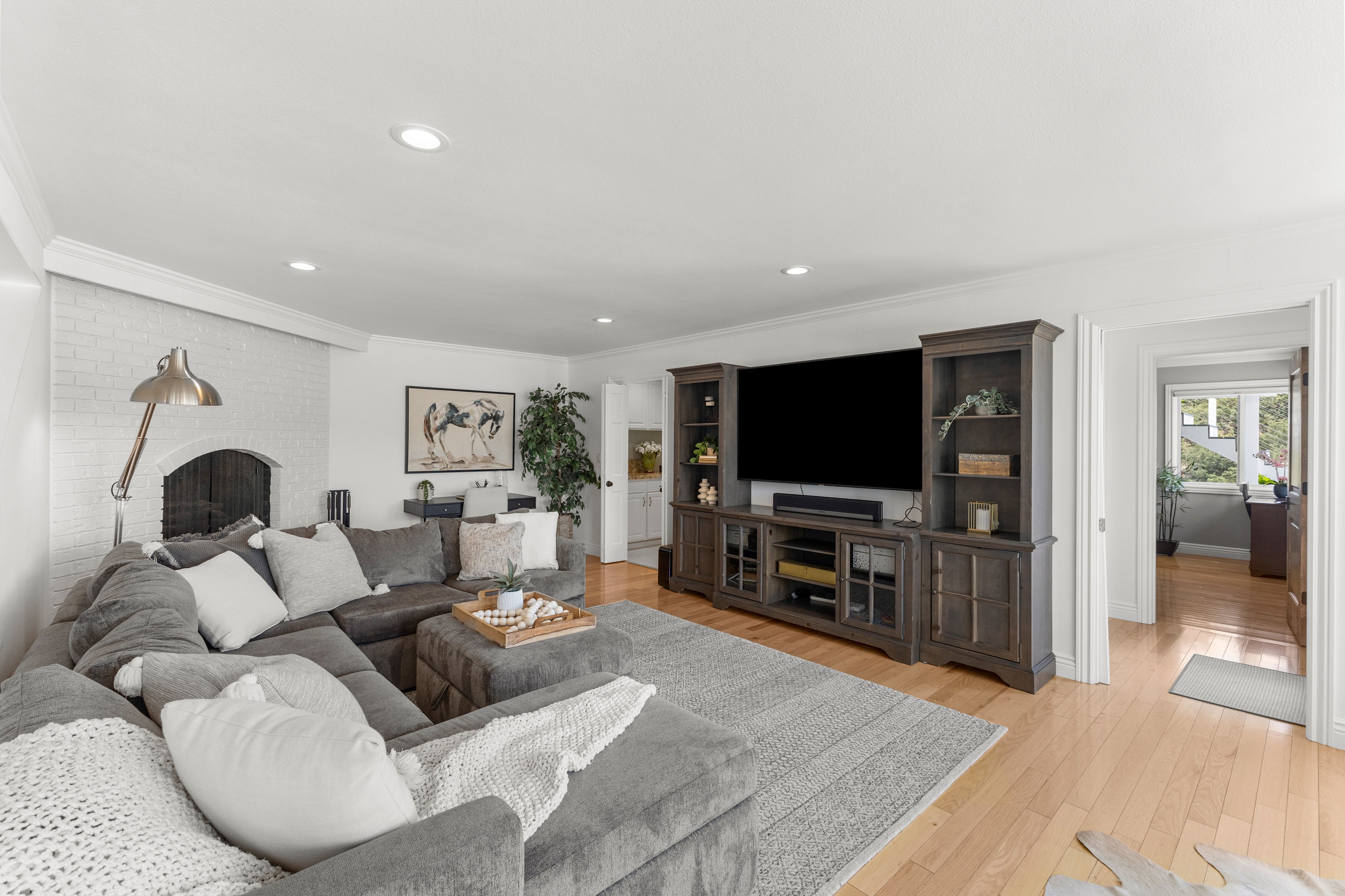  Sweeping Fairway Views Meet Rare Outdoor Living - 物件實景