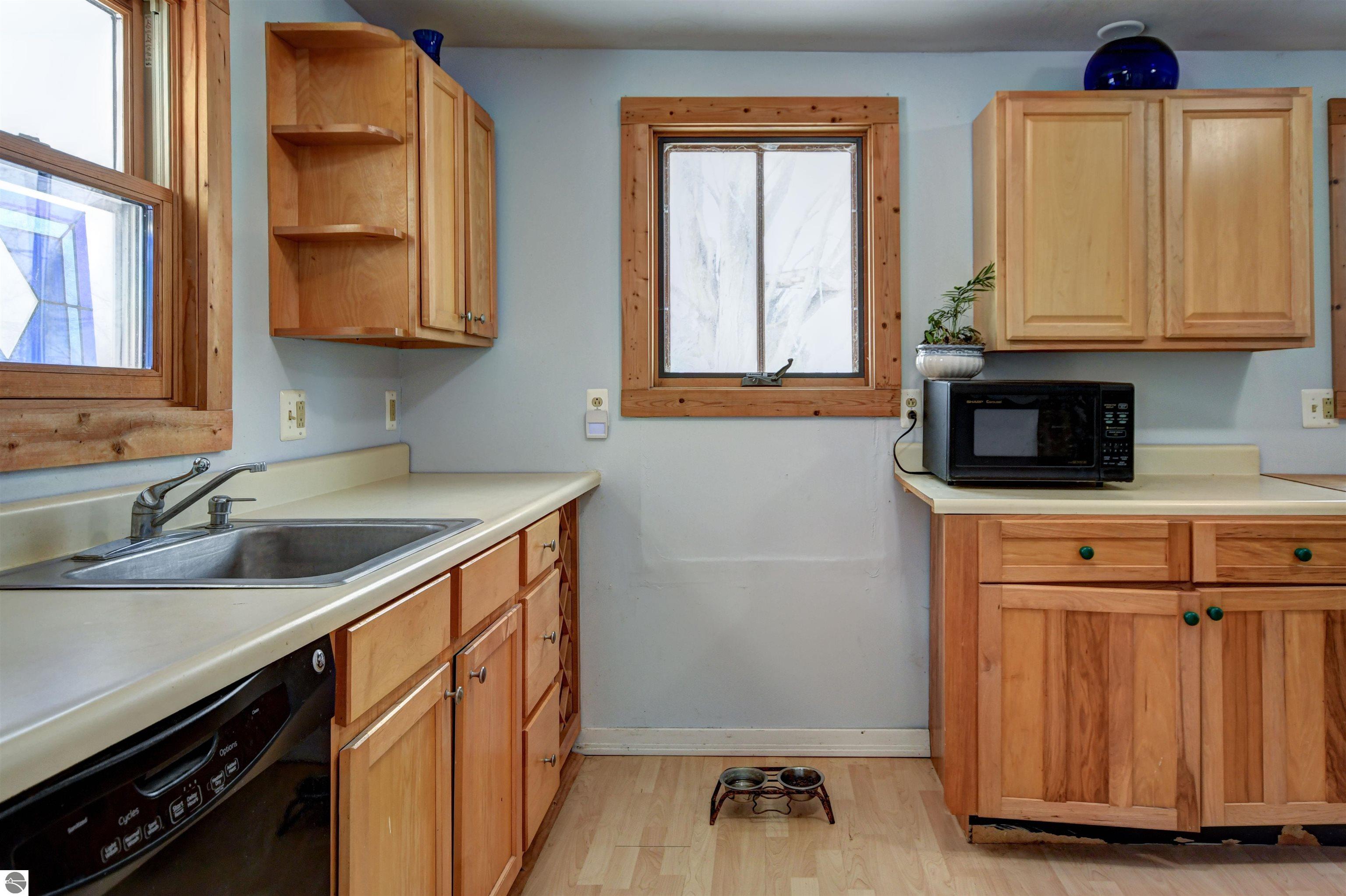 Traverse City, Michigan, 49686, United States, 3 Bedrooms Bedrooms, ,2 BathroomsBathrooms,Residential,For Sale,1819193