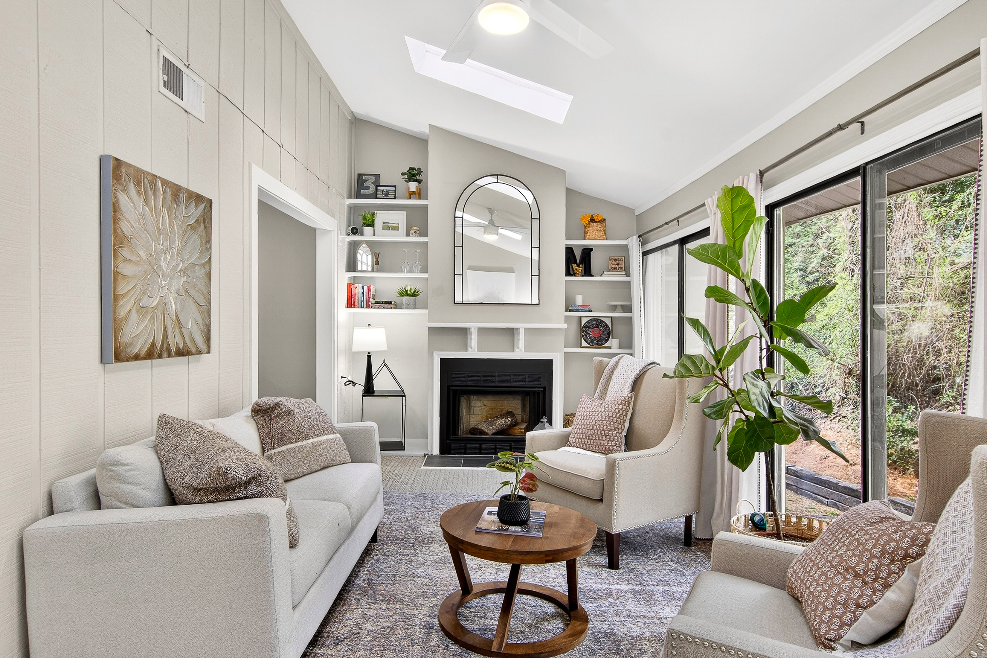  Spacious and Updated Townhome Offers Comfort, Charm and Convenience - 物件實景