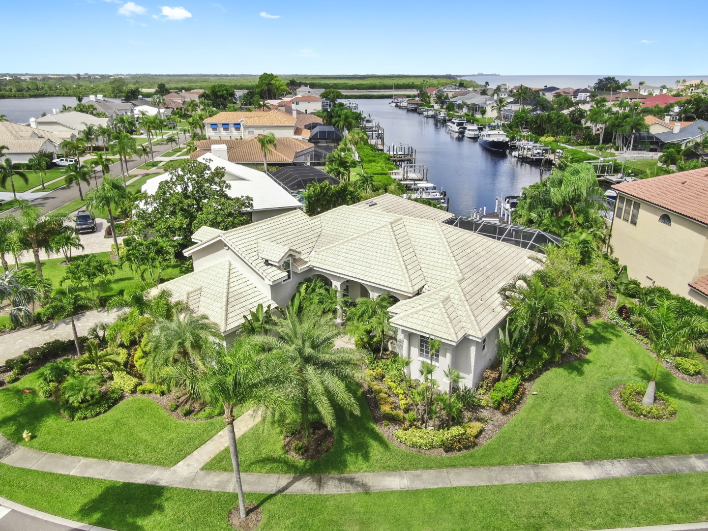 Apollo Beach, Florida, 33572, United States, 4 Bedrooms Bedrooms, ,3 BathroomsBathrooms,Residential,For Sale,1895059