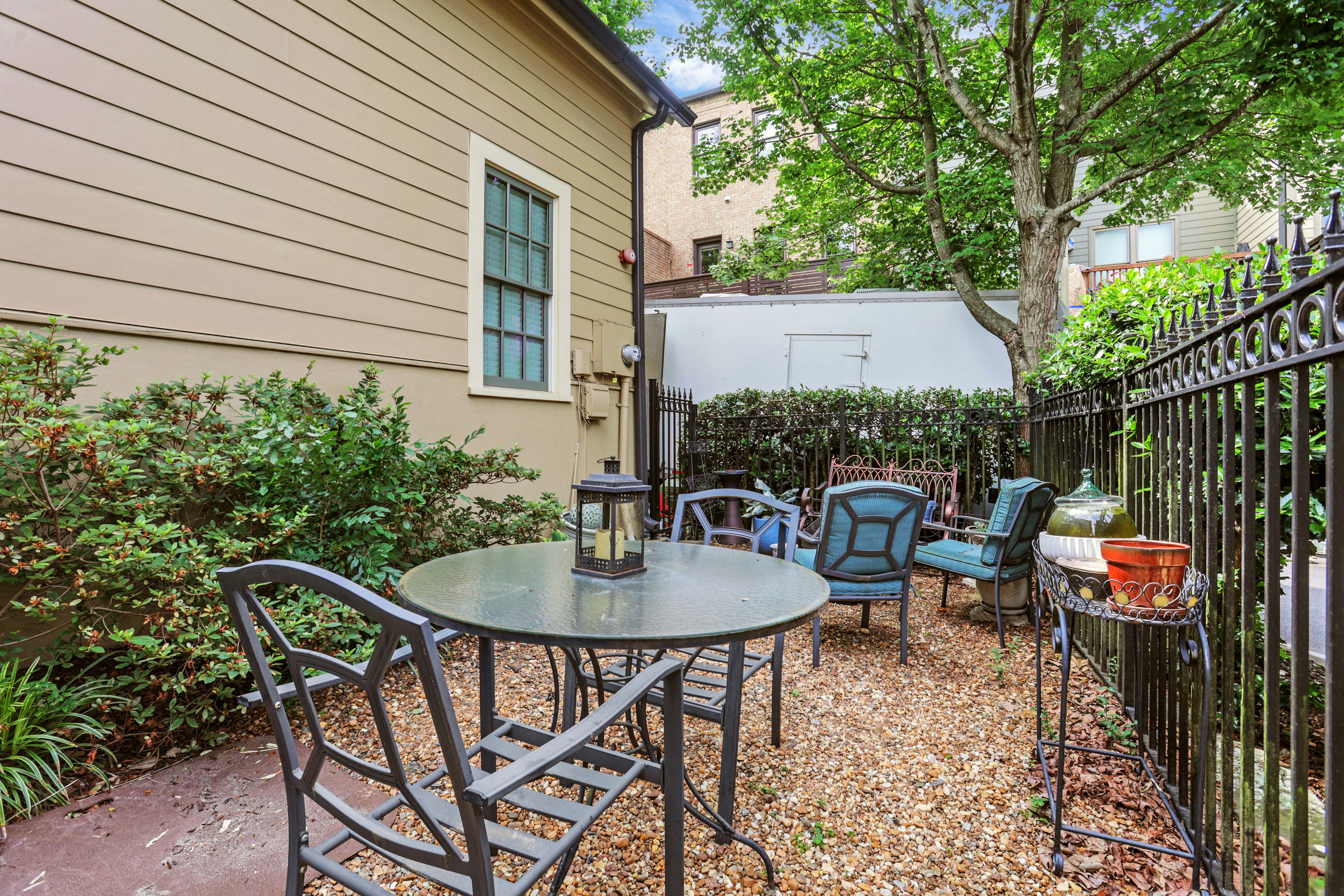  Stunning Six Bedroom Home Near Marietta Square - 物件實景