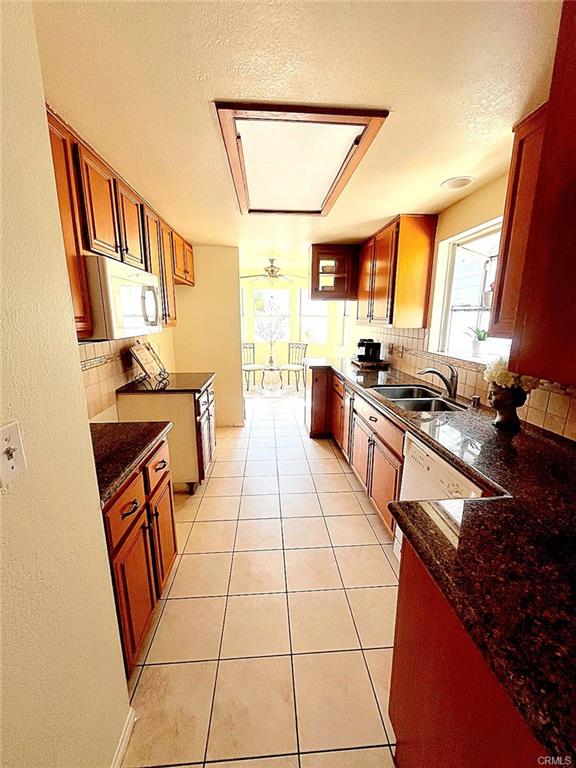 Lawndale, California, 90260, United States, 3 Bedrooms Bedrooms, ,3 BathroomsBathrooms,Residential,For Sale,1900619