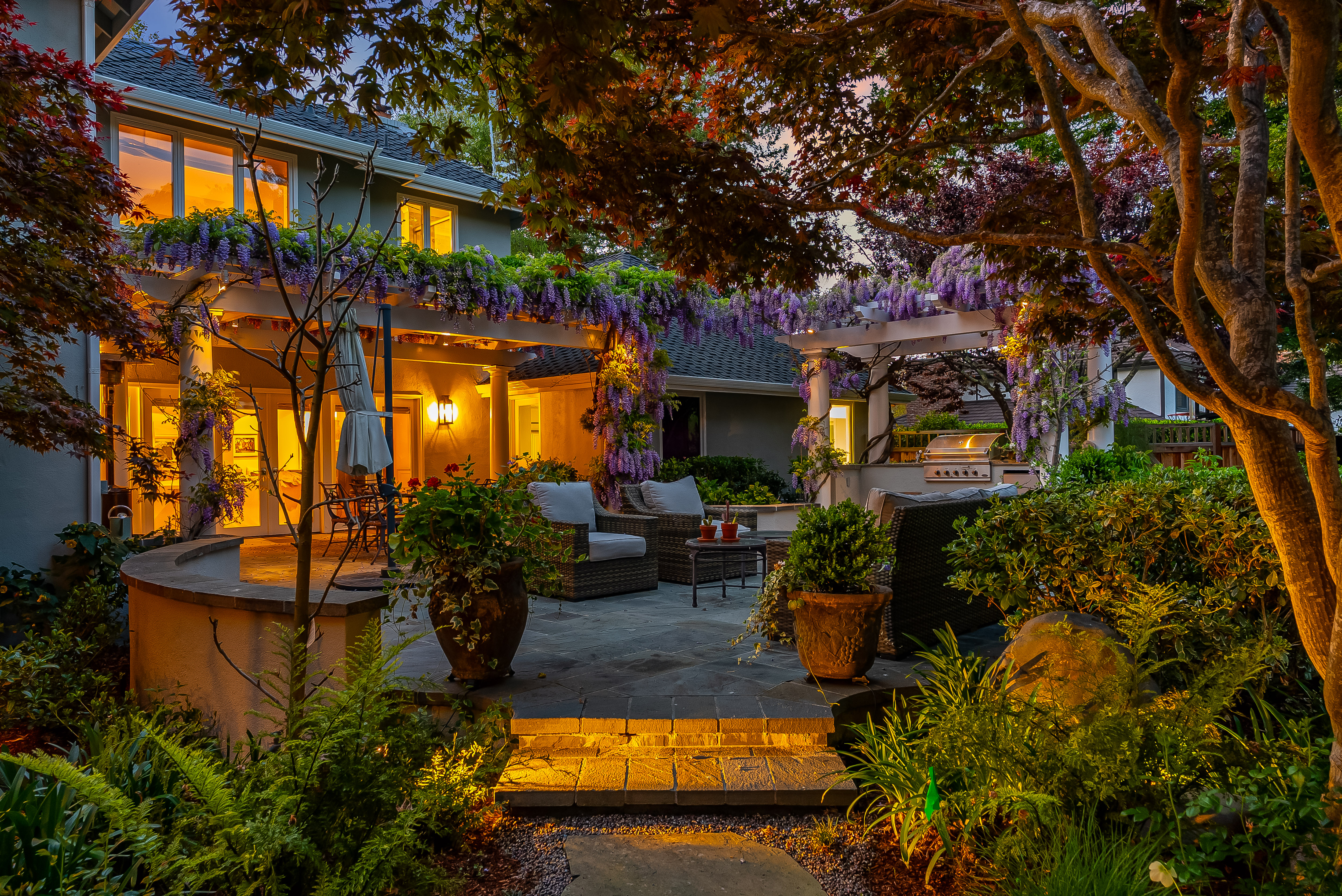  Elegant Vineyard Estate with Resort-Like Grounds - 物件實景