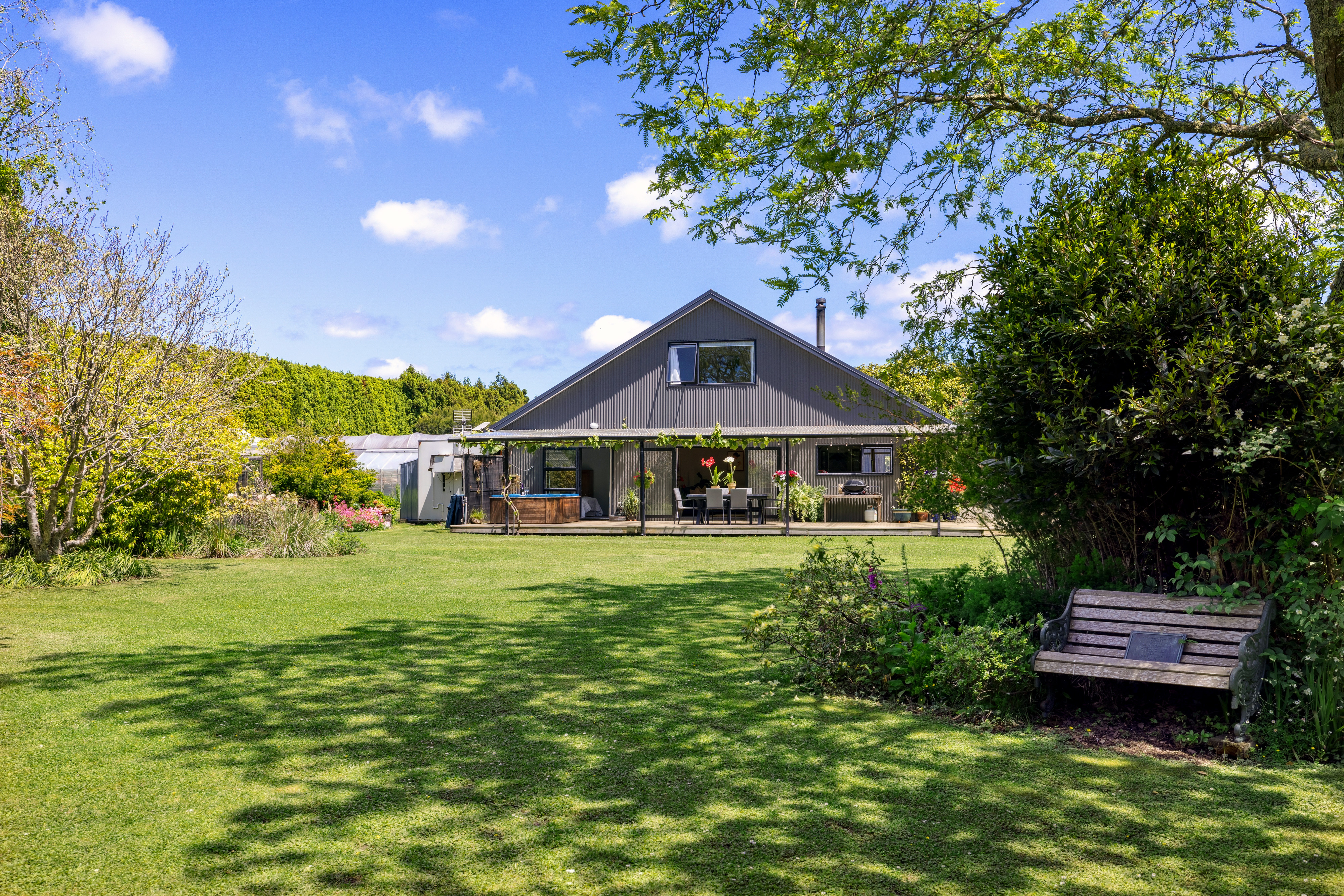  18 Lathrope Road, Riverhead - 物件實景
