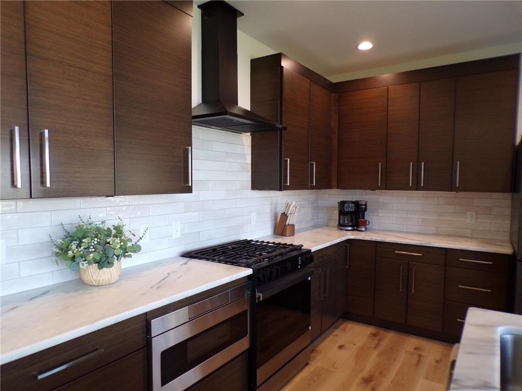 Alexandria, Minnesota, 56308, United States, 4 Bedrooms Bedrooms, ,2 BathroomsBathrooms,Residential,For Sale,2019044