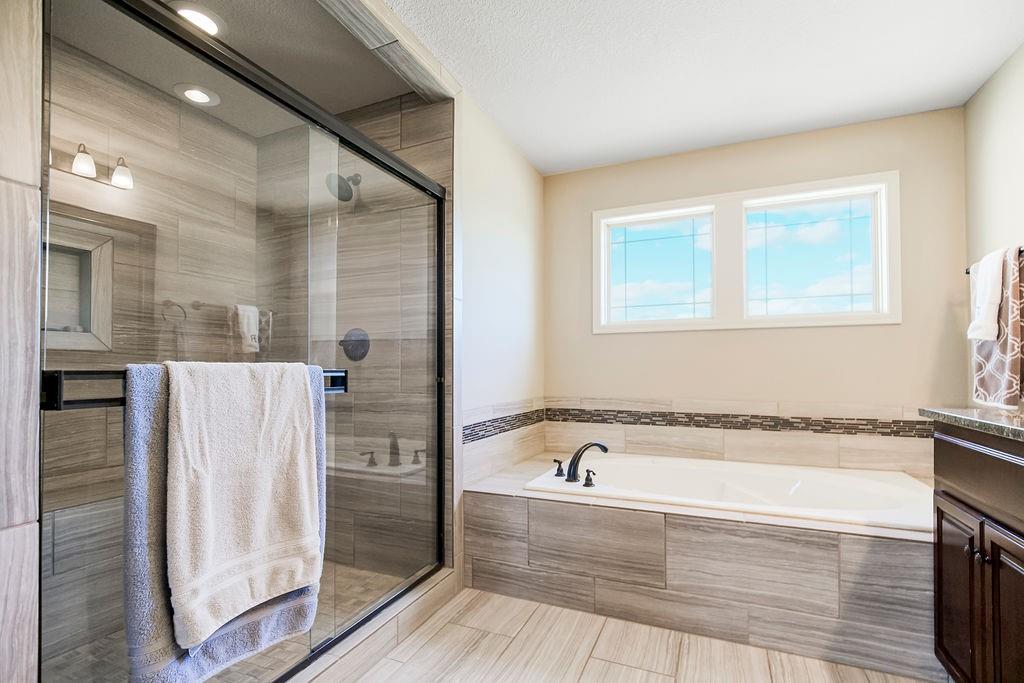 21207 W 45th Place, Shawnee, Kansas, 66218, United States, 5 Bedrooms Bedrooms, ,5 BathroomsBathrooms,Residential,For Sale,21207 W 45th Place,1626058