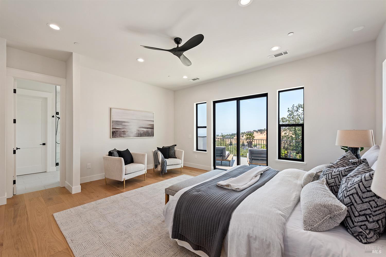 Santa Rosa, California, 95403, United States, 4 Bedrooms Bedrooms, ,4 BathroomsBathrooms,Residential,For Sale,1986529