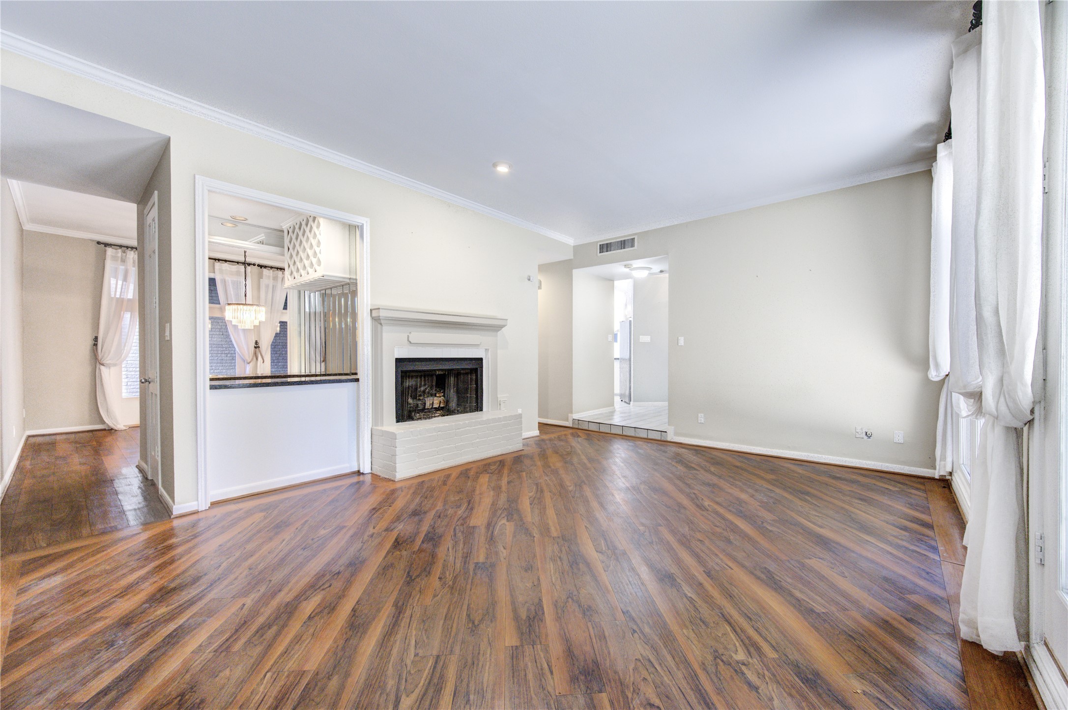  2524 Nantucket Drive B - 物件實景