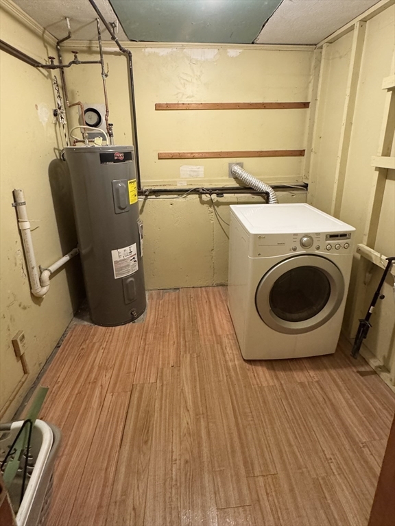 Braintree, Massachusetts, 02184, United States, 4 Bedrooms Bedrooms, ,2 BathroomsBathrooms,Residential,For Sale,1988113