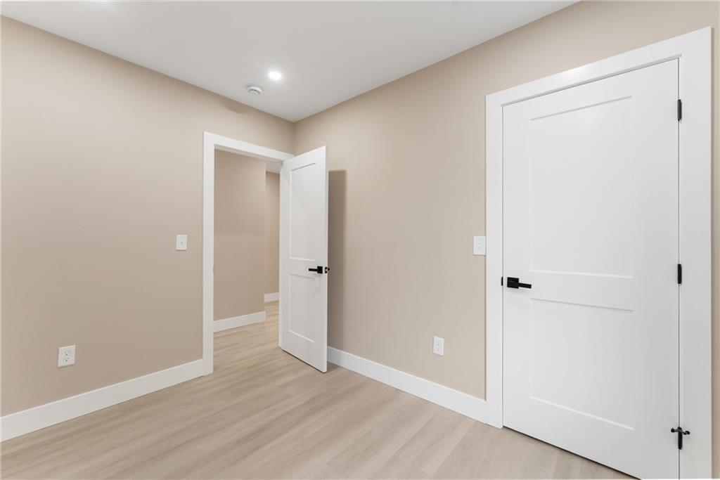 Providence, Rhode Island, 02907, United States, 6 Bedrooms Bedrooms, ,4 BathroomsBathrooms,Residential,For Sale,2005298