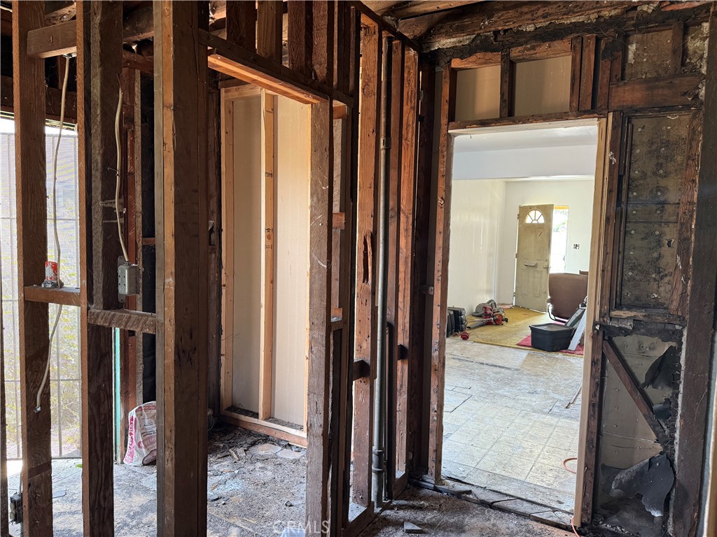 Compton, California, 90222, United States, 3 Bedrooms Bedrooms, ,2 BathroomsBathrooms,Residential,For Sale,1984392