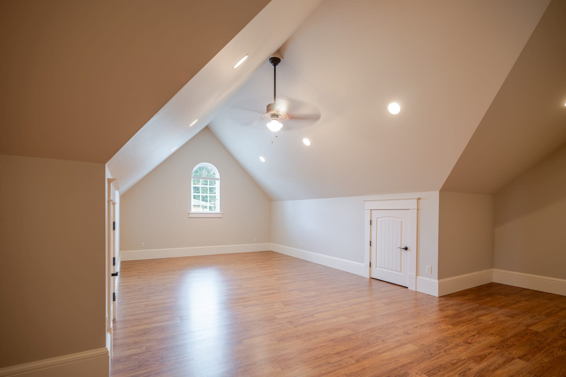  360 HILLTOP DR Seaside, OR 97138 - 物件實景