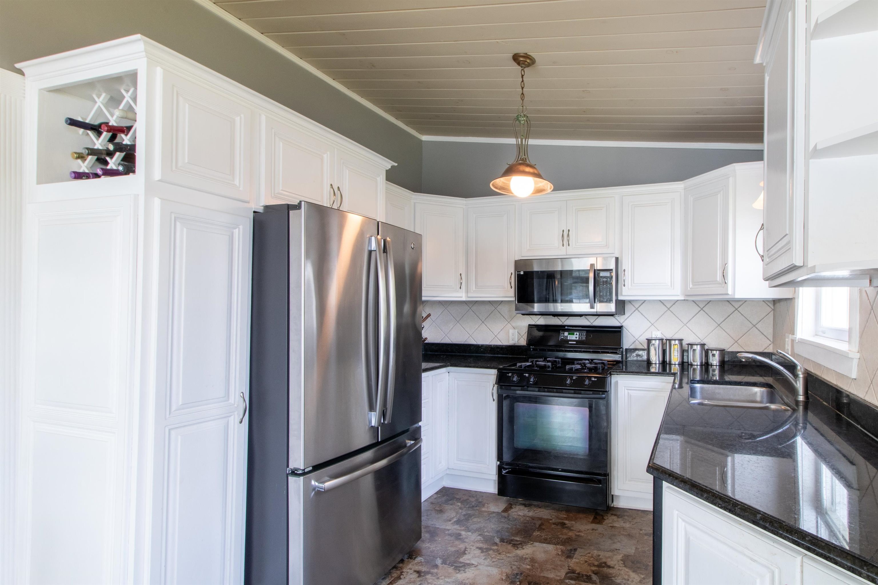 Barton, Vermont, 05822, United States, 2 Bedrooms Bedrooms, ,Residential,For Sale,1766049