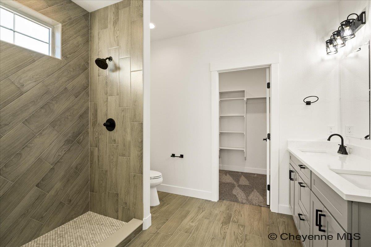 Cheyenne, Wyoming, 82009, United States, 3 Bedrooms Bedrooms, ,2 BathroomsBathrooms,Residential,For Sale,1875233