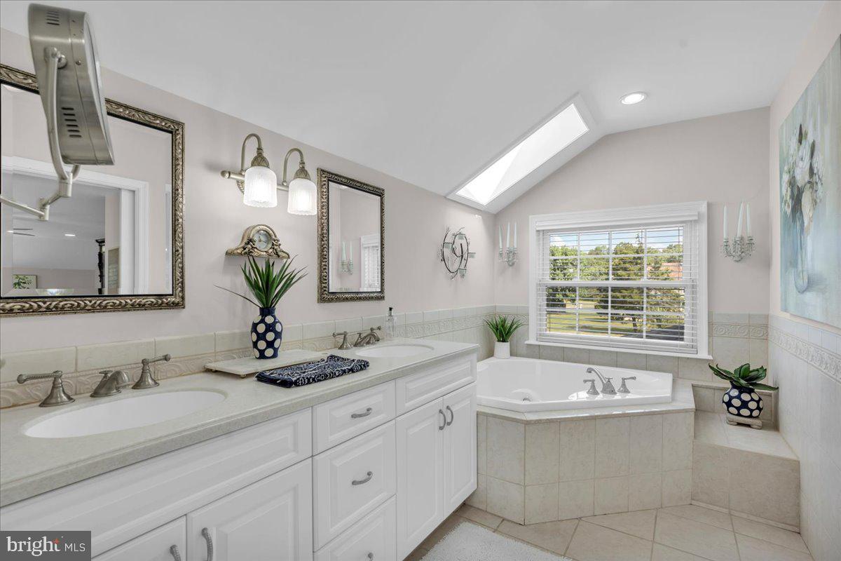 SEWELL, New Jersey, 08080, United States, 4 Bedrooms Bedrooms, ,3 BathroomsBathrooms,Residential,For Sale,1983888