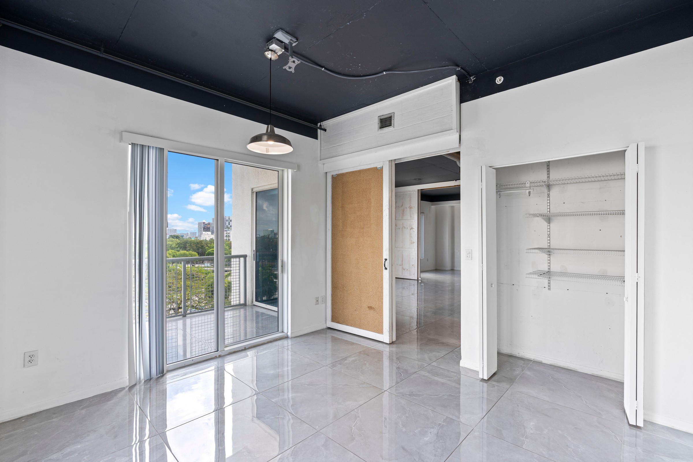  10 SW South River Dr, Miami, FL, 33130 - 物件實景