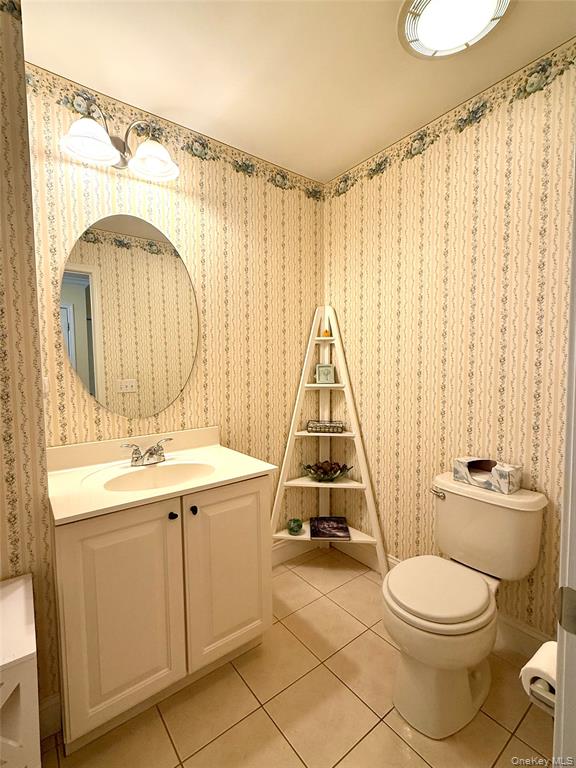 Hyde Park, New York, 12538, United States, 3 Bedrooms Bedrooms, ,4 BathroomsBathrooms,Residential,For Sale,1977599