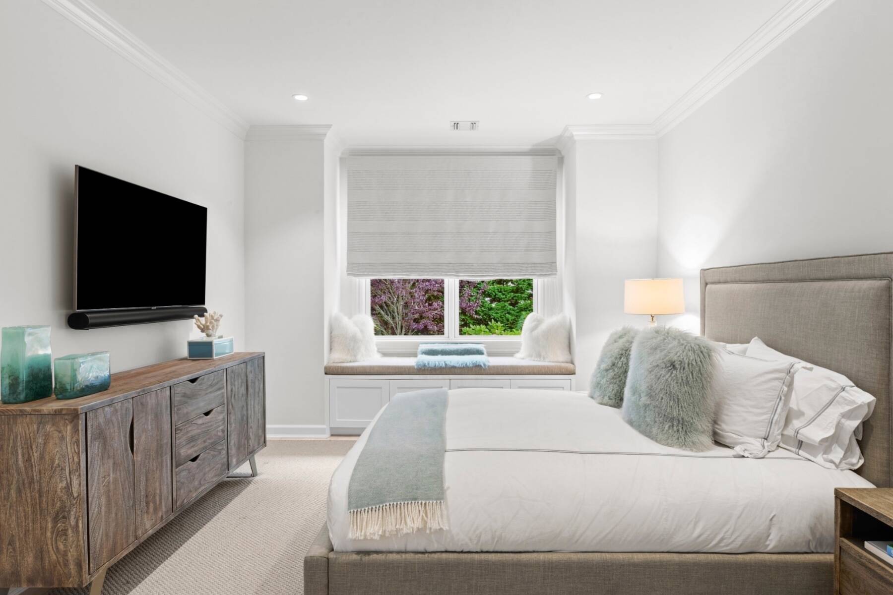  Bishops Pond SH Village Townhouse - 物件實景