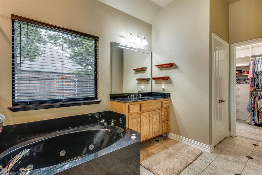 Midlothian, Texas, 76065, United States, 4 Bedrooms Bedrooms, ,4 BathroomsBathrooms,Residential,For Sale,1931685